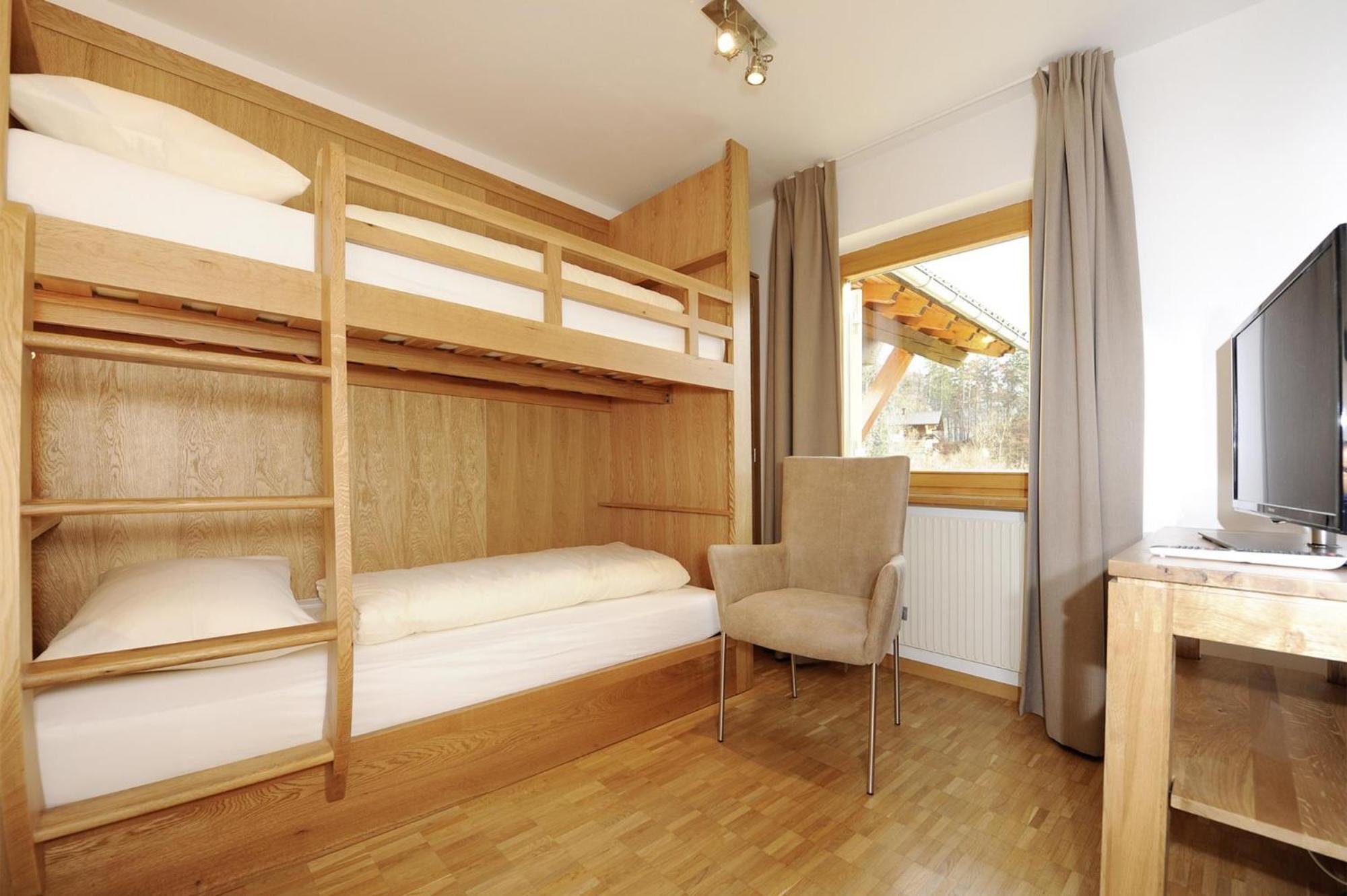 Haus Kleiner Turm Apartment Schruns Exterior photo